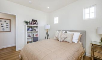 1749 Skimmer Ct, Carlsbad, CA 92011