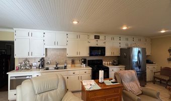 161 Blackshear Hwy, Baxley, GA 31513