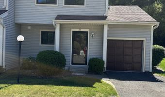 52 Deer Run 52, Bethel, CT 06801