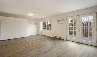 7572 WESTLAKE Ter 56, Bethesda, MD 20817