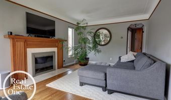 15560 Mclain Ave, Allen Park, MI 48101