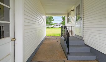 11 Peter Ln, Amsterdam, NY 12010