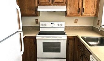 64 Encampment Dr, Bedminster, NJ 07921