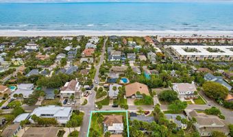1096 E COAST Dr, Atlantic Beach, FL 32233