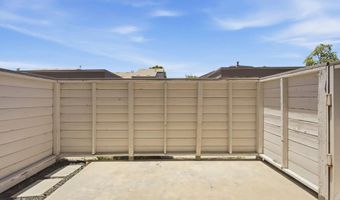 9289 Village Glen Dr 118, San Diego, CA 92123