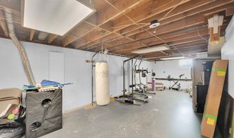 1521 Neptune Ave, Beachwood, NJ 08722