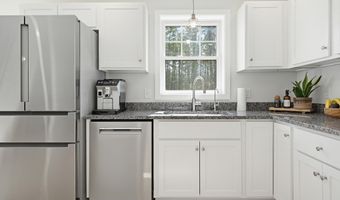 9 B Wentworth Ln, Barrington, NH 03825