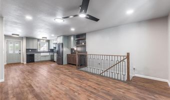 4 Gretchen Ln, Bella Vista, AR 72715