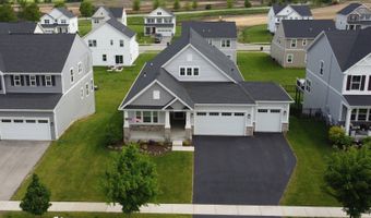 1218 White Lake Dr, Antioch, IL 60002