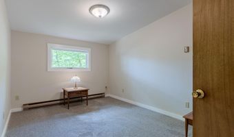 396 Mica Point Rd, Barrington, NH 03825