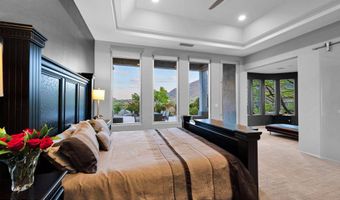 37221 N Holiday Ln, Carefree, AZ 85377