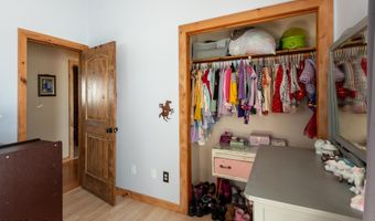 5 MARK Cir, Boulder, WY 82923