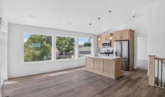 326 Lakeview Blvd, American Falls, ID 83211