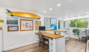 321 Kealahou Pl, Kailua, HI 96734