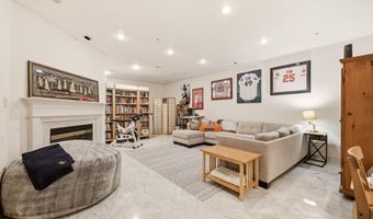 5803 MADAKET Rd, Bethesda, MD 20816