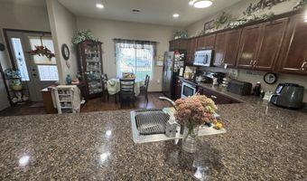 1702 Miller Ln, Aberdeen, SD 57401