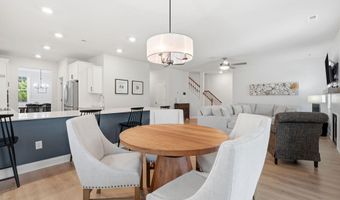 166 Fontana Lake Rd, Aberdeen, NC 28315