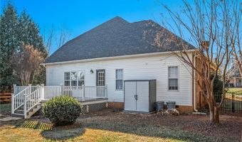 200 Scottsdale Dr, Advance, NC 27006