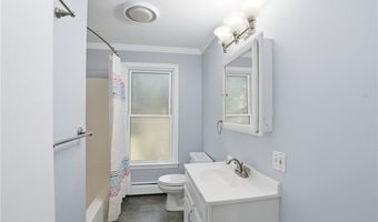 29 E Shore Dr, Coventry, RI 02816