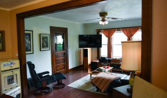 1011 W OKLAHOMA St, Appleton, WI 54914