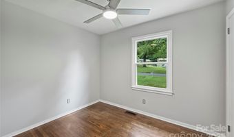 2840 Edsel Pl, Charlotte, NC 28205