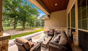 156 Crescent Rdg, Adkins, TX 78101