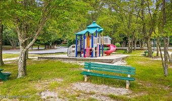 364 Brier Crest Rd, Blakeslee, PA 18610