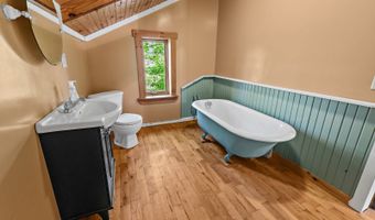 6559 Poston Rd, Athens, OH 45701