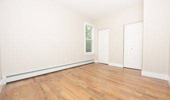 527 E Main St 2nd floor Right, Bridgeport, CT 06608