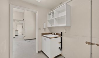 655 Country Ln, Bosque Farms, NM 87068