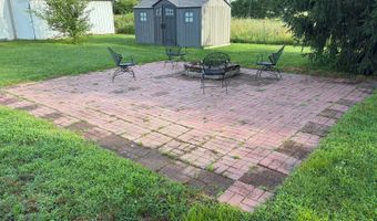 1105 Benton St, Albany, MO 64402