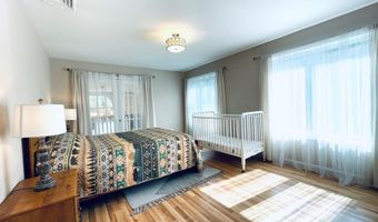 157 MAIN St, Gouldsboro, PA 18424