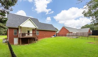 65 CAMELOT Ln, Anniston, AL 36207
