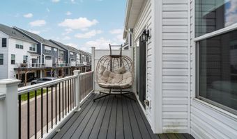 2949 Aughton Rd, Ann Arbor, MI 48105