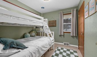 816 E 1st St, Auburn, IN 46706