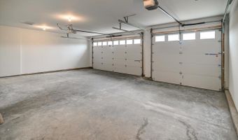 409 Chad Trl, Arlington, WI 53911