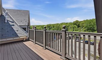 1000 Chapel View Blvd 306, Cranston, RI 02920