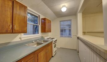 702 N 2nd St, Alpine, TX 79830