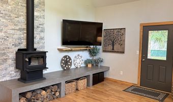 32 Shay Rd, Cascade, ID 83611