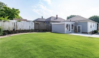 122 S Blossom St, East Providence, RI 02914