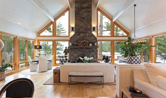 14833 Sunburst Dr, Bigfork, MT 59911