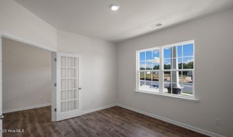 1052 Misty Creek Dr, Aberdeen, NC 28315