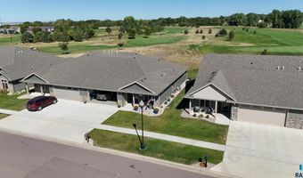 604 Ash Creek Dr, Beresford, SD 57004