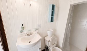 645 W Yoakum Ave, Aransas Pass, TX 78336