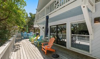 31 Horsemint Trl, Bald Head Island, NC 28461