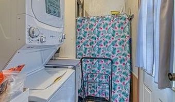 945 Tanner Lndg, Monroe, MI 48161