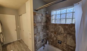 1131 Tracy Pl, Carlsbad, NM 88220