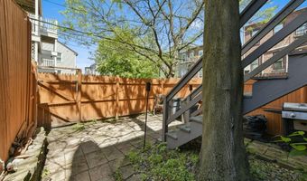 164 F St 4, Boston, MA 02127