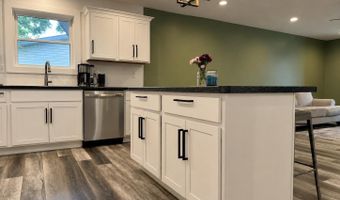 422 17th St, Bedford, IN 47421