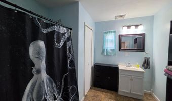 210 W Montford Ave, Ada, OH 45810